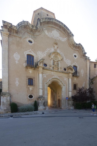 04605-baroque-and-main-entrance-to-the-royal-monastery-of-santes-creus-catalonia Reial Monestir de Santes Creus