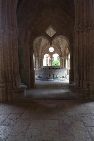 04615-access-to-the-lavatory-of-the-monks-of-the-reial-monestir-de-santes-creus-catalonia Reial Monestir de Santes Creus