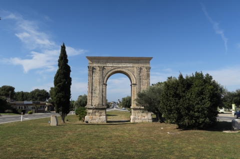 05301-arcbera Tarragona, Roman aqueduct.