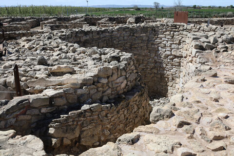 06405-cisterna-pou-central Fortalesa Arqueol?gica d'Els Vilars