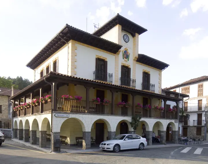 Roncesvalles, Irati i Roncal
