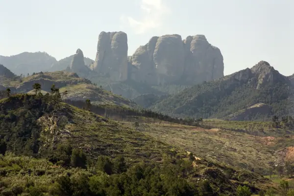 Roques d'en Benet, Horta de Sant Joan (Arnes) · 01925