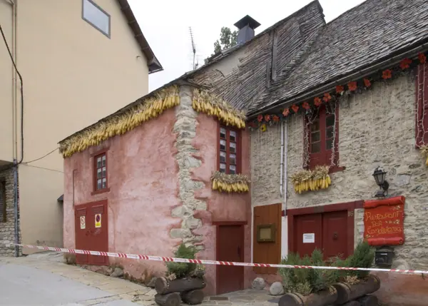 Església de Santa Maria, Taro i poble (Arties) · 02013
