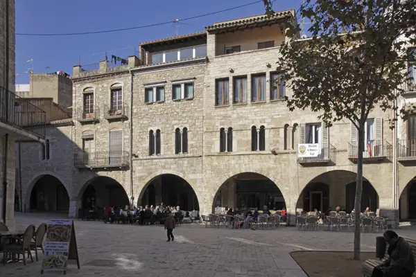 Plaça porticada (Banyoles) · 03535