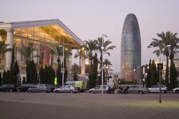 Torre Agbar i Torre de les Aigües (Eixample) (Barcelona) · 00505