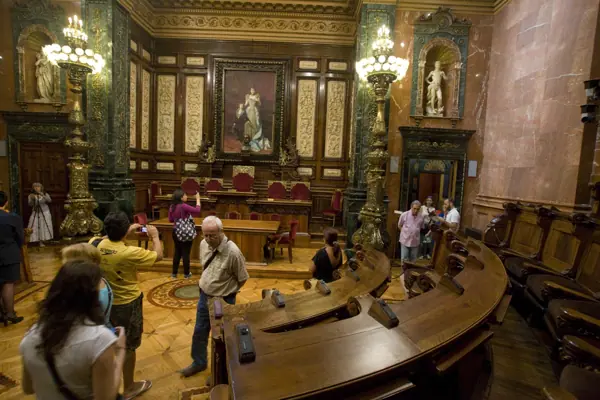 Ajuntament i jardí Benito (Barcelona) · 02557