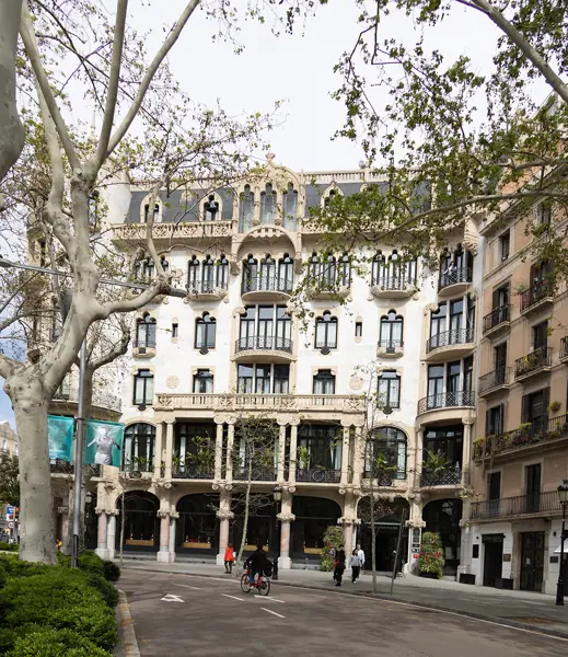 Casa Fuster, Casa Bertrand i font (Barcelona) · 07324