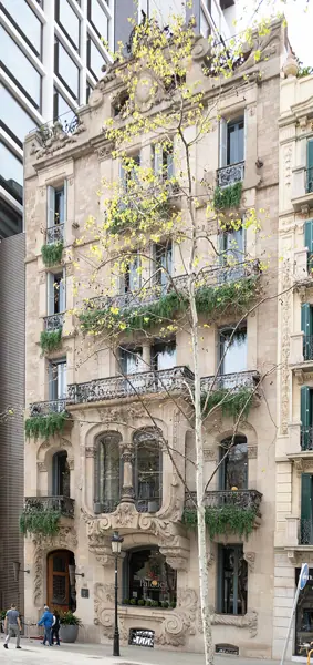 Casa Fuster, Casa Bertrand i font (Barcelona) · 07327