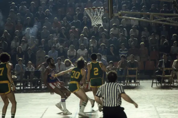 Globe Trotters, 1979 (Barcelona) · 05798