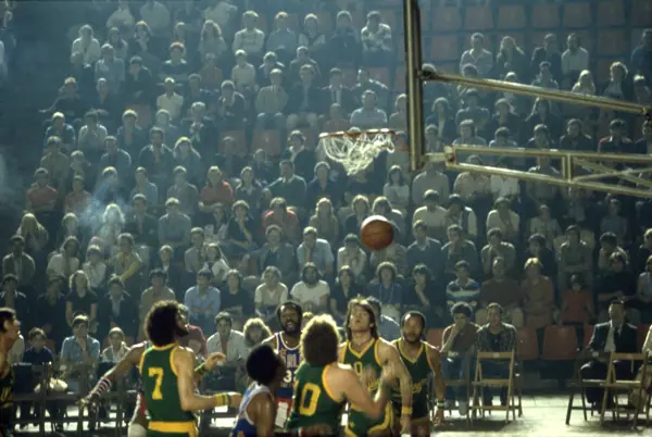 Globe Trotters, 1979 (Barcelona) · 05800