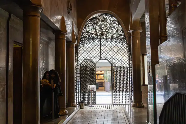 Palau Güell (Gaudí) (Barcelona) · 08546