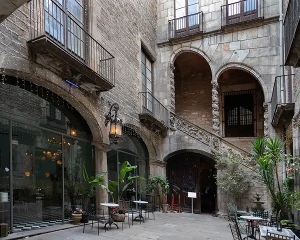 Museu Picasso, MOCO, Palau Dalmases, etc. (Barcelona) · 07196