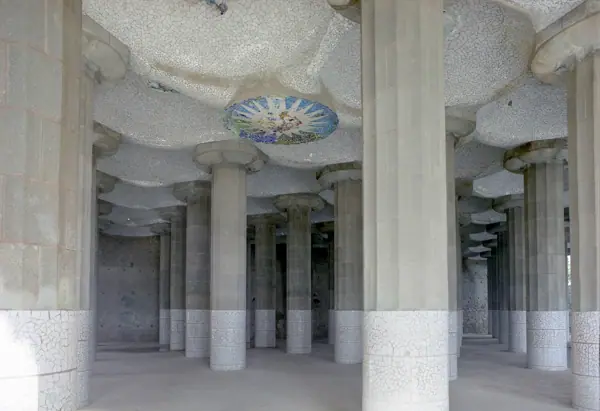 Park Güell (Antoni Gaudí) (Barcelona) · 01244