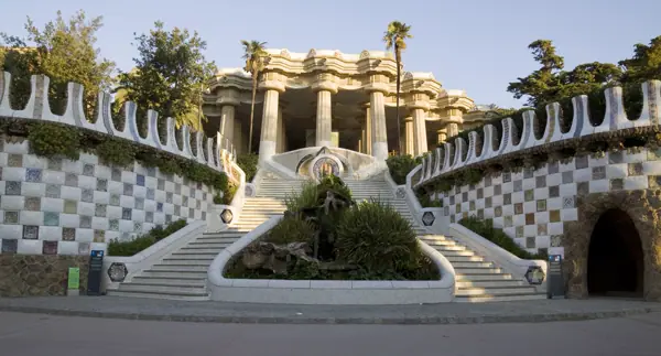 Park Güell (Antoni Gaudí) (Barcelona) · 03163