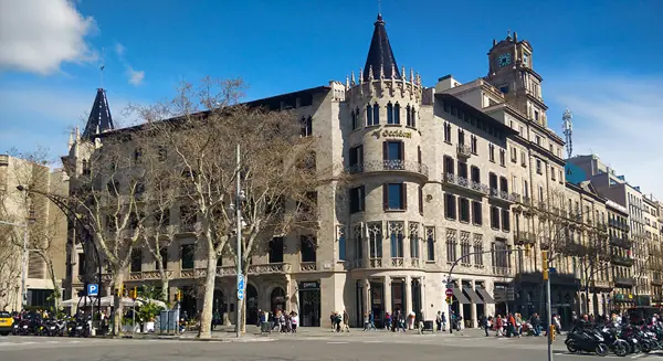 Passeig de Gràcia, vida i moviment (Barcelona) · 07538