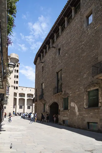 El Raval i el Barri Gòtic (Barcelona) · 07340