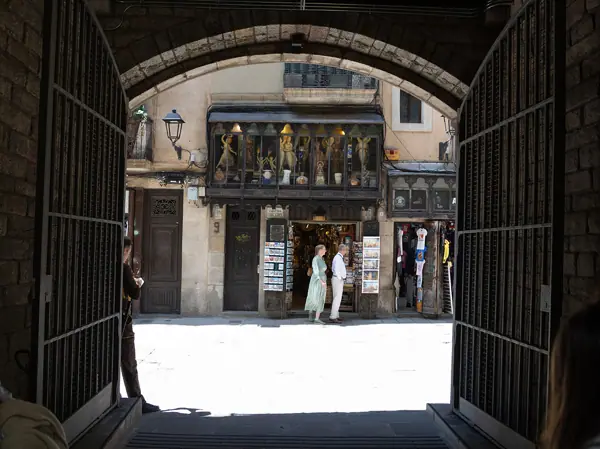 El Raval i el Barri Gòtic (Barcelona) · 07345