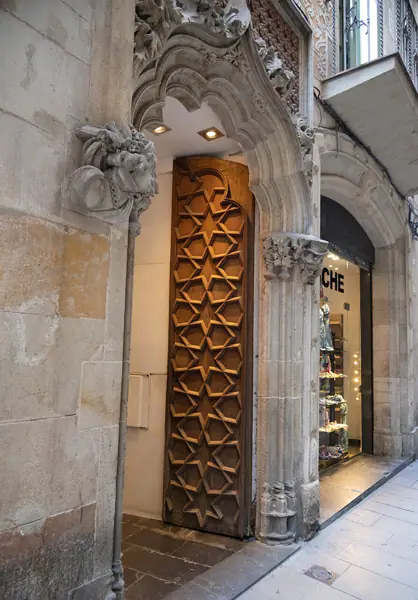 El Raval i el Barri Gòtic (Barcelona) · 07323