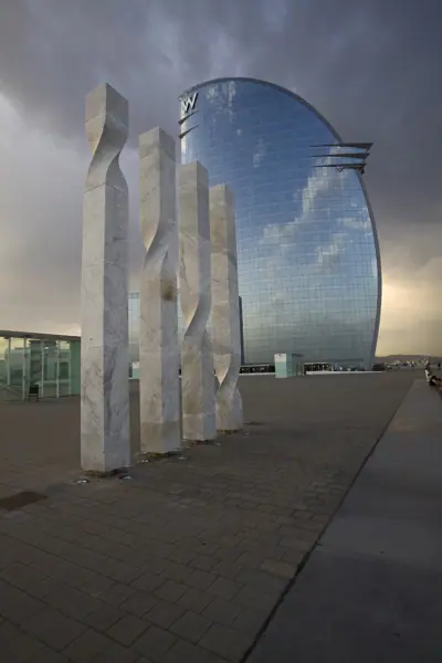 El port (Barcelona) · 02468