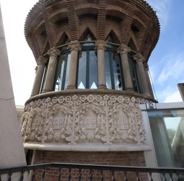 Casa Terrades (Les Punxes), de Puig i Cadafalch (Barcelona) · 05253