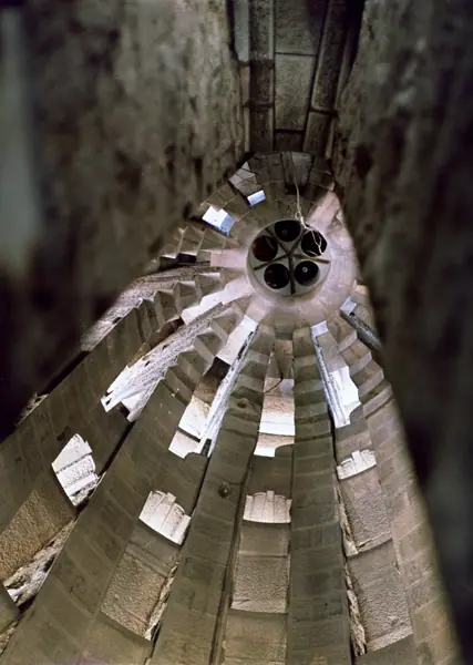 La Sagrada Família (Antoni Gaudí) (Barcelona) · 01013