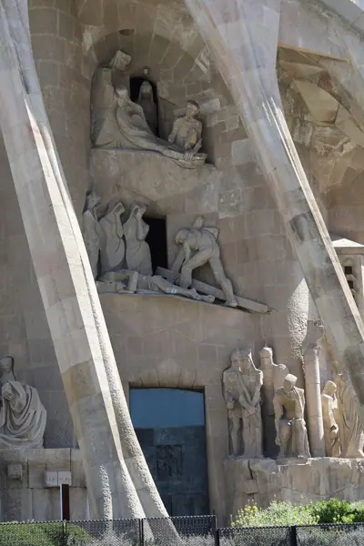 La Sagrada Família (Antoni Gaudí) (Barcelona) · 05581