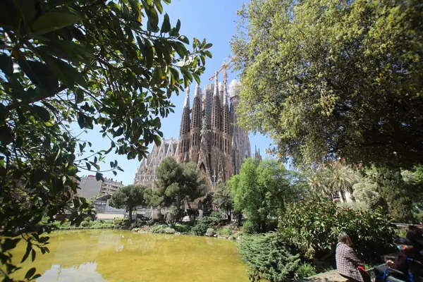 La Sagrada Família (Antoni Gaudí) (Barcelona) · 05590