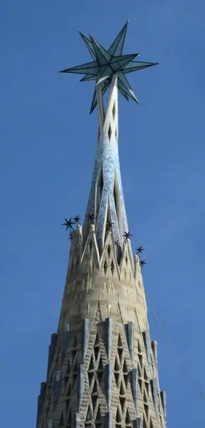 La Sagrada Família (Antoni Gaudí) (Barcelona) · 05857