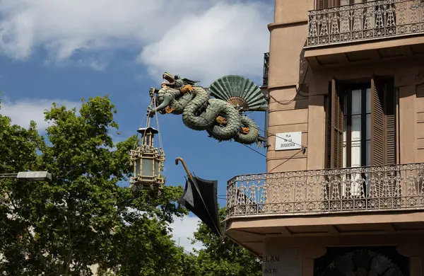 Casa dels Paraigües (Bruno Cuadros) (Barcelona) · 07326