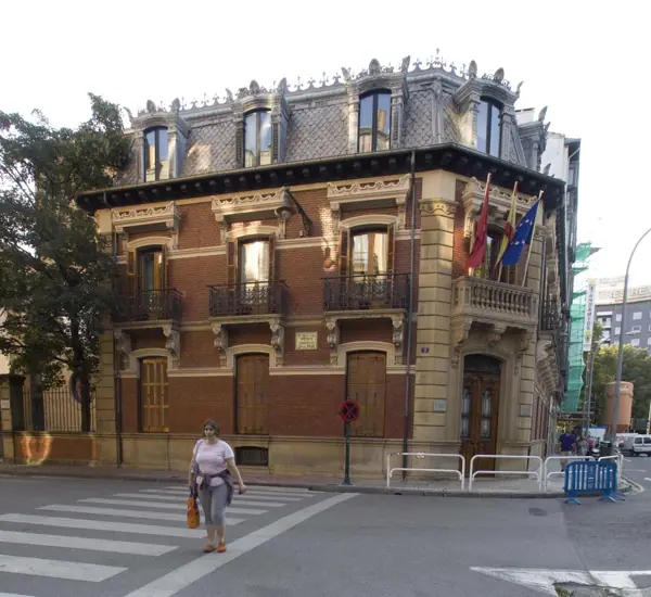 Iruña · 01285