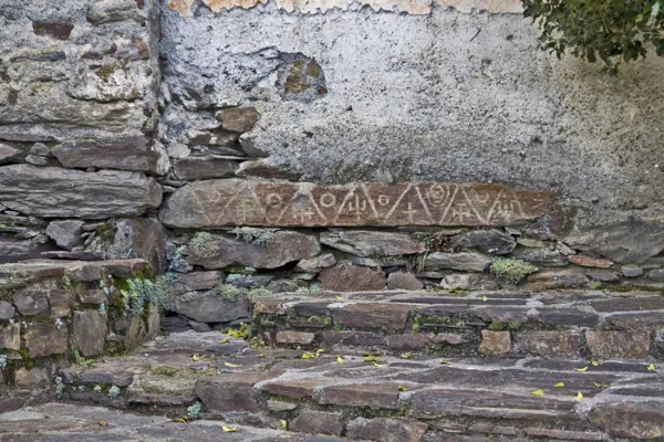 Església de Sant Pere (Bausen) · 02175