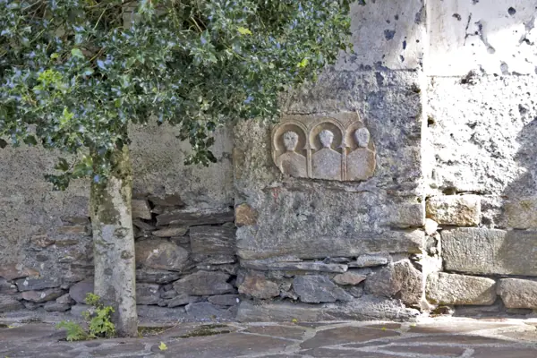 Església de Sant Pere (Bausen) · 02176