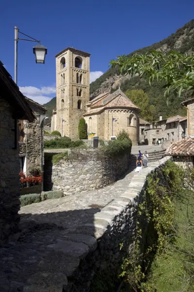 Església de Sant Cristòfol (Beget) · 02281