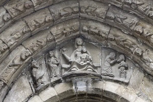 Església de Sant Estèue i Es Bòrdes (Betren) · 02027