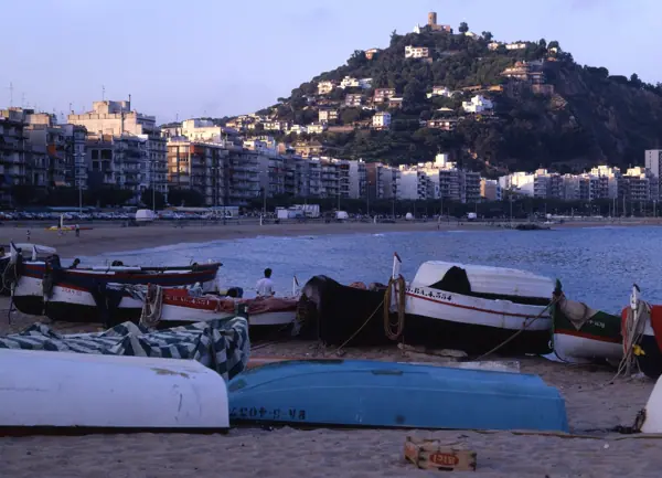 Blanes, Lloret de Mar i Tossa de Mar (Costa Brava) · 01106