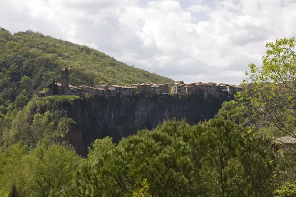 Poble i Fageda d'en Jordà (Castellfollit de la Roca) · 03207