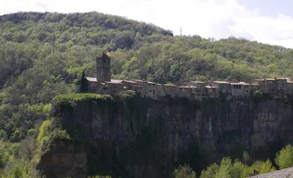 Poble i Fageda d'en Jordà (Castellfollit de la Roca) · 03208