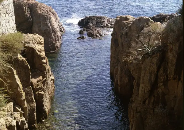 Coves marines (Baix Empordà) · 02133