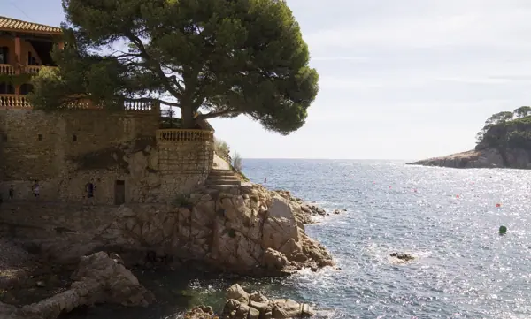 Coves marines (Baix Empordà) · 03757