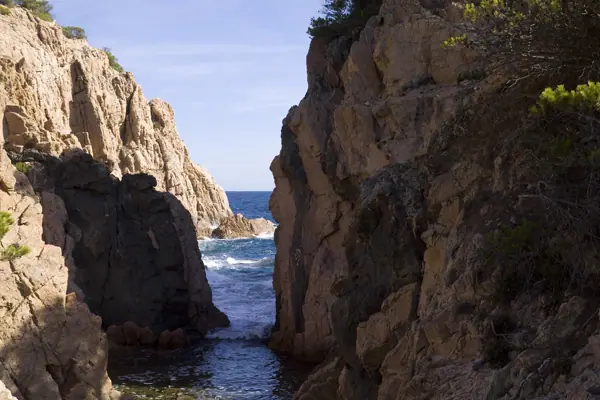 Coves marines (Baix Empordà) · 03751