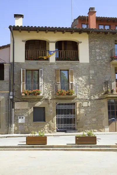Mossèn Cinto Verdaguer, casa pairal (Folgueroles) · 03604
