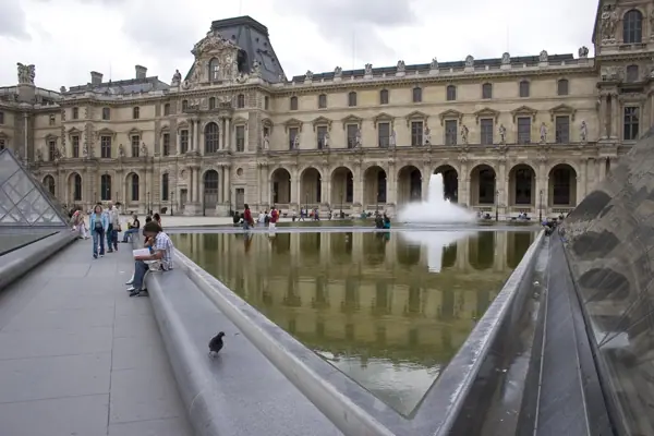 París, Museu del Louvre · 00404