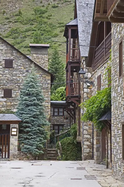 Església de Sant Julià de Garòs (Garòs) · 02059