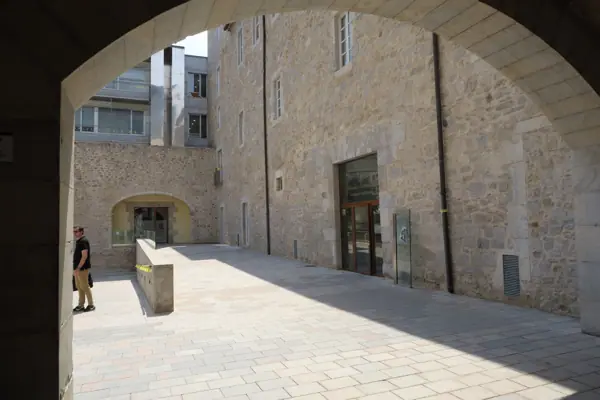 Antic Hospital de Santa Caterina (Girona) · 05021