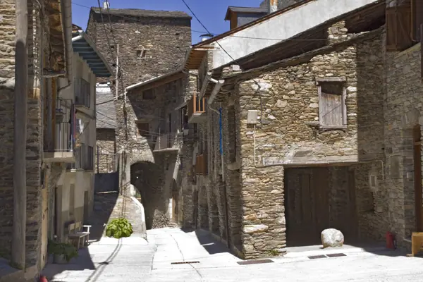 Poble d'Escaló (La Guingueta d'Àneu) · 02590