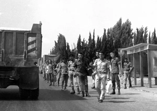 Guerra de 1973: Jericó, Jerusalem, Sinaí… · 00335