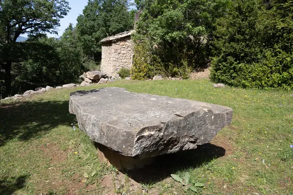 Santa Creu de la Pedra (La Coma i la Pedra) · 07650