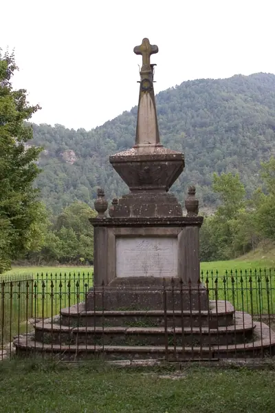 Panteó carlí i Rupit (Llaers) · 00902