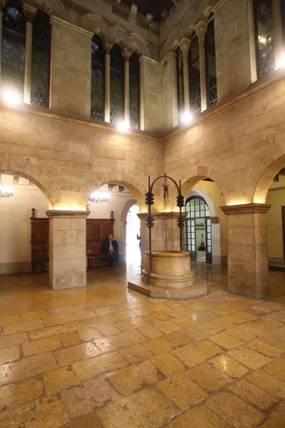 Ciutat i la Paeria (ajuntament) (Lleida) · 04915