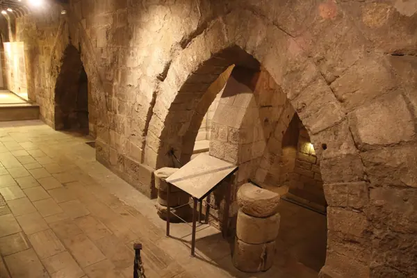 Ciutat i la Paeria (ajuntament) (Lleida) · 04919